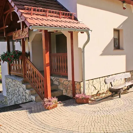 ホームステイ Ostoja